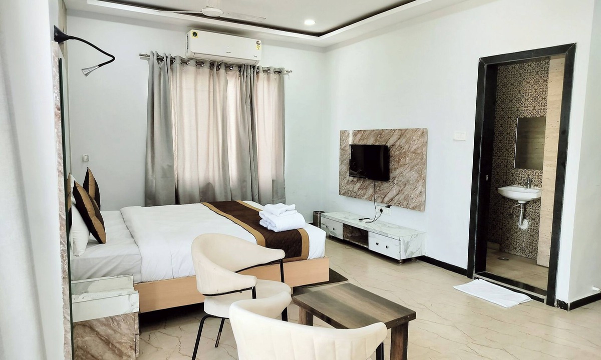 Raipur Hotel | Hotel Casa Del Sol