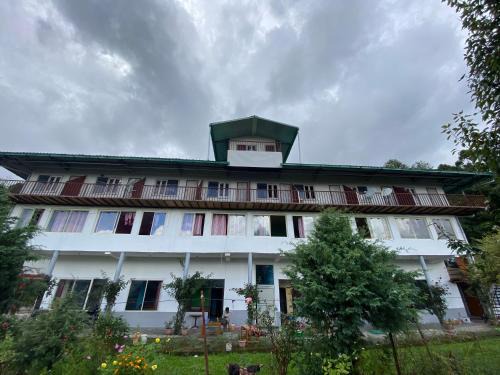 Munsyari Hotel | Hotel Chandra Paradise