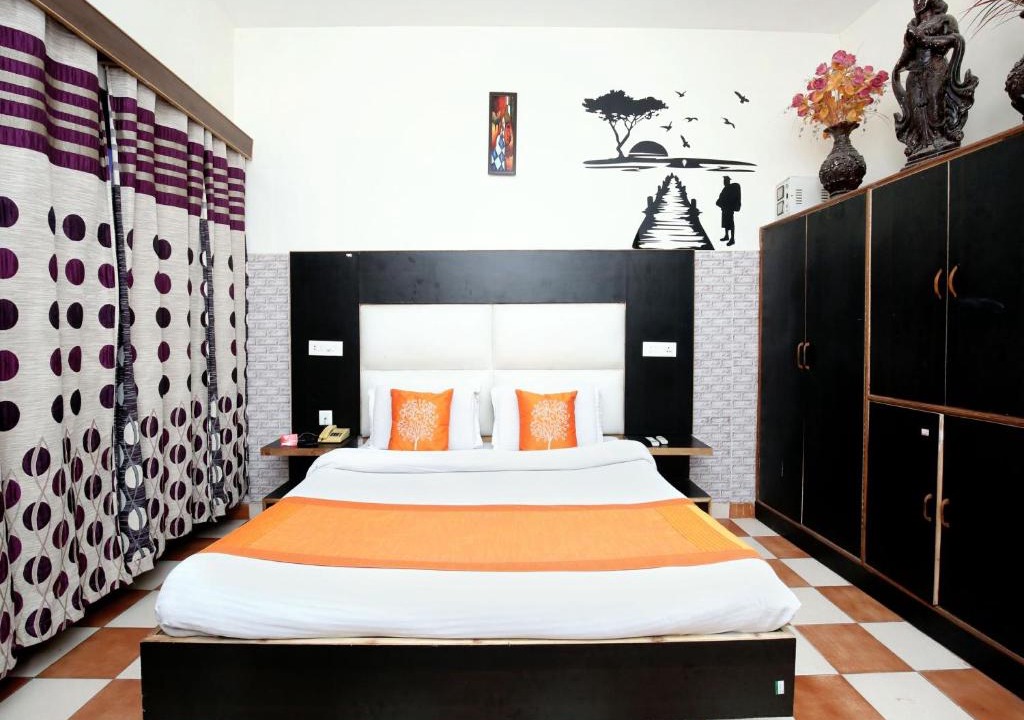 Kishangarh Hotel | Hotel City Plaza 7