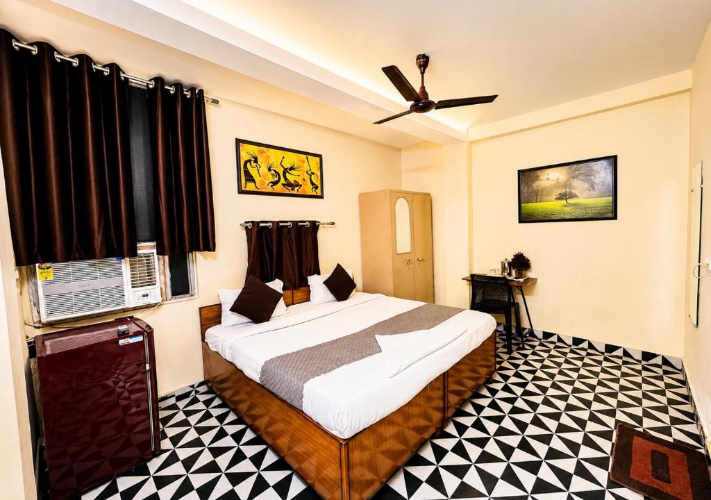 New Delhi Hotel | Hotel CR Residency - Near US Embassy