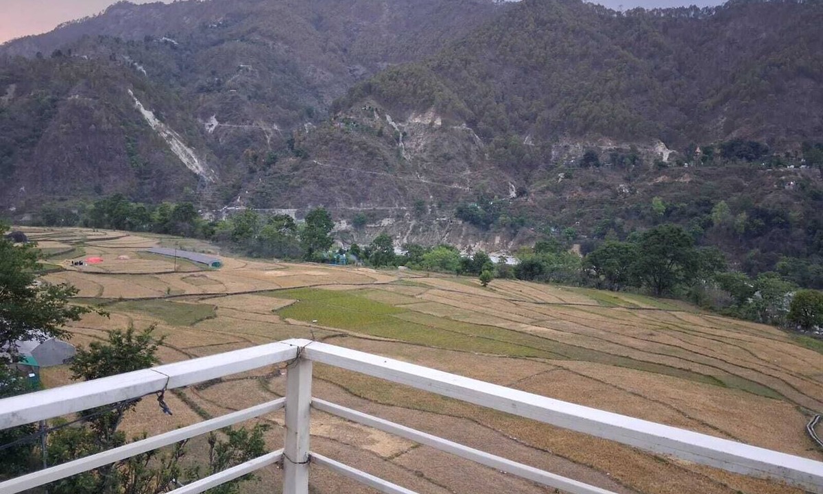 Karnaprayag Hotel | Hotel CSR Palace