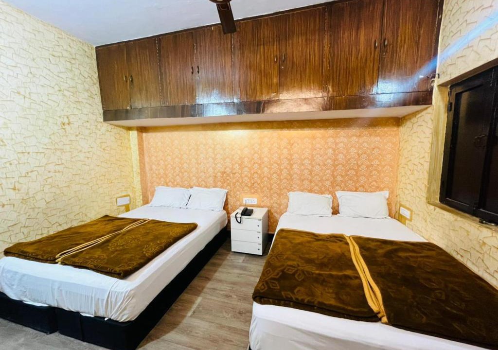 Kalkaji Hotel | Hotel Deepu