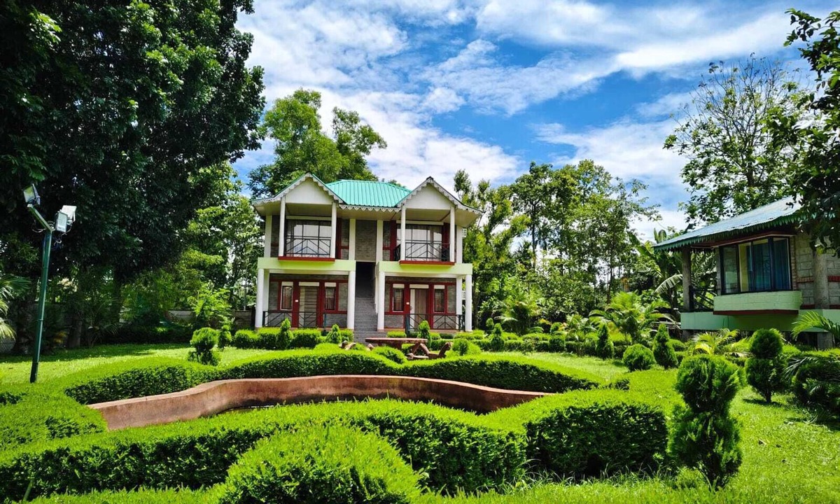 Lataguri Hotel | Hotel Dynasty Inn