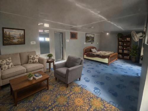 Pahalgam Bed & Breakfast | HOTEL FOOD POINT & Restaurant