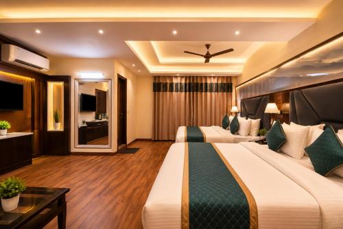 Paharganj House | Hotel Geet Deluxe Near Connaught Place and New Delhi Railway Station