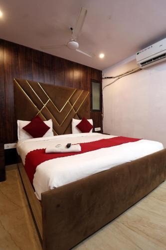 Vasundhara Hotel | Hotel Golden inn Sector 15