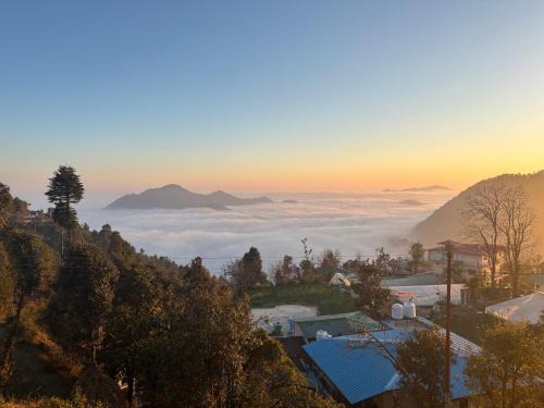 Bhimtal House | Hotel Goludev Valley View