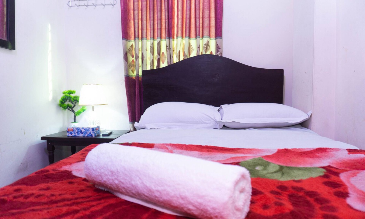 Dhaka House | Hotel Green Garden - Couple Room -AC