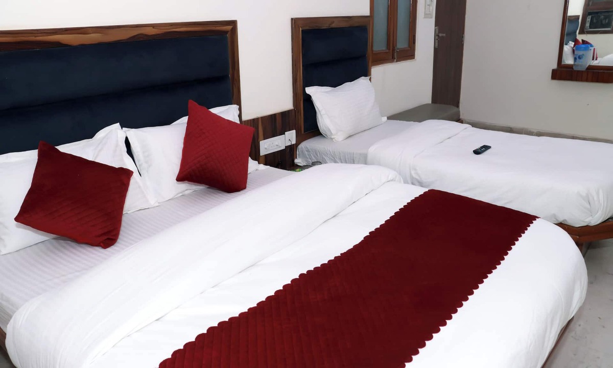 Paharganj Hotel | Hotel Gush New Delhi Railway Station