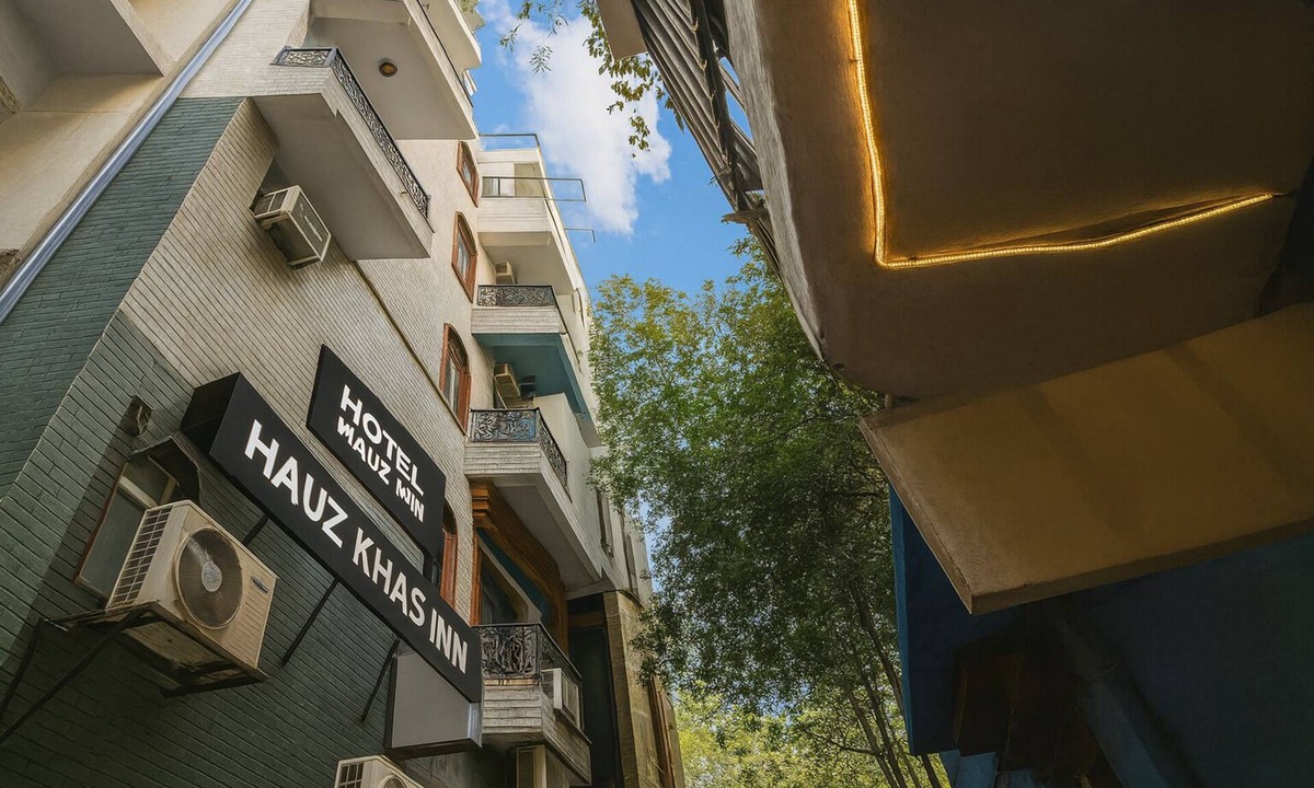 Hauz Khas Village Hotel | Hotel Hauz Khas Inn