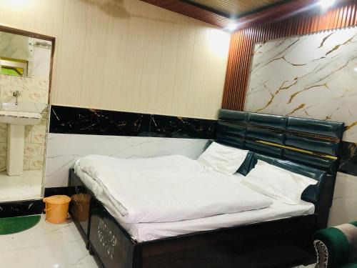 Kharsali Hotel | Hotel Him darshan