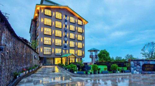 Naddi Hotel | Hotel Katson Castle with Sunset View Dharamshala