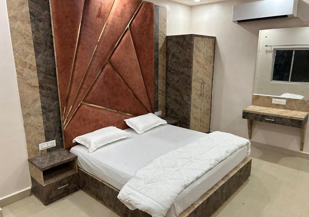 Chitrakoot Hotel | Hotel KESAR, Chitrakoot-10min from RAMGHAT