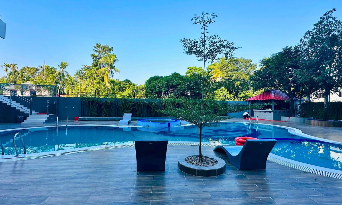 Latachapli Hotel | Hotel Khan Palace