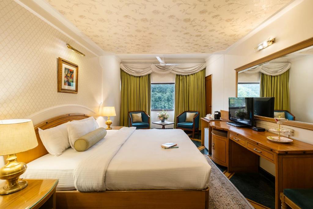 Sector 22 Hotel | Hotel Kwality Regency