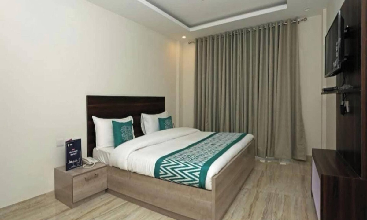 Mahipalpur Extension Hotel | Hotel Lakshmi Palace