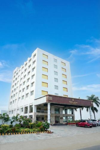 Palayankottai Hotel | Hotel Meridian Inn