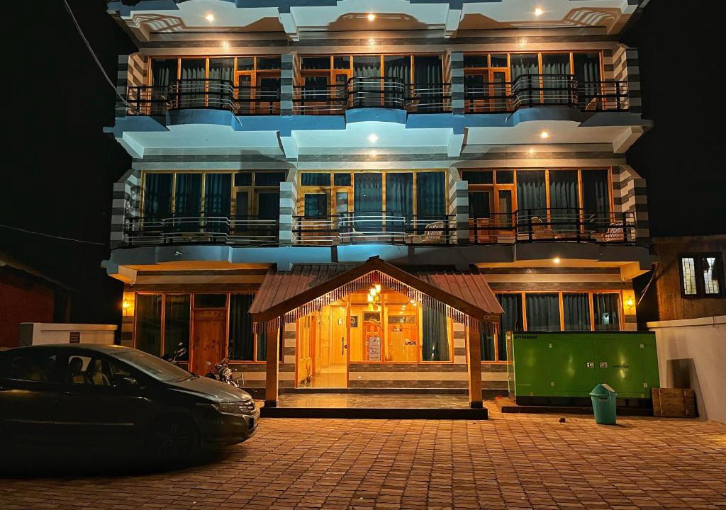 Kasol Hotel | Hotel Mid Orchard Kasol -River Side