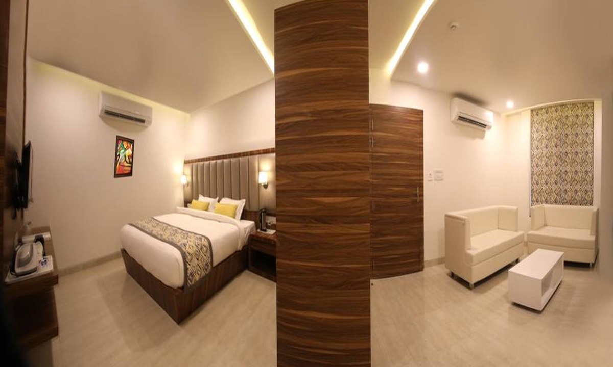 Kota Hotel | Hotel Narayanam