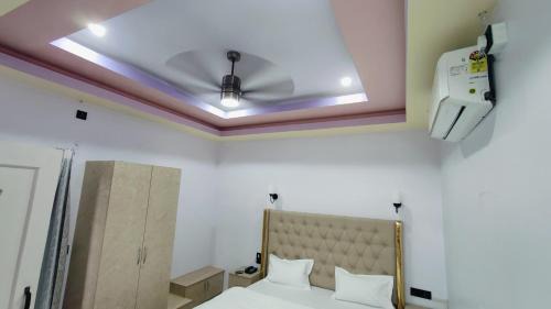 Vijaypur Hotel | Hotel Narendra Palace