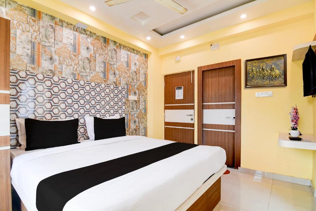 New Town Hotel | Hotel O 4 Friends Hotel Unit : II
