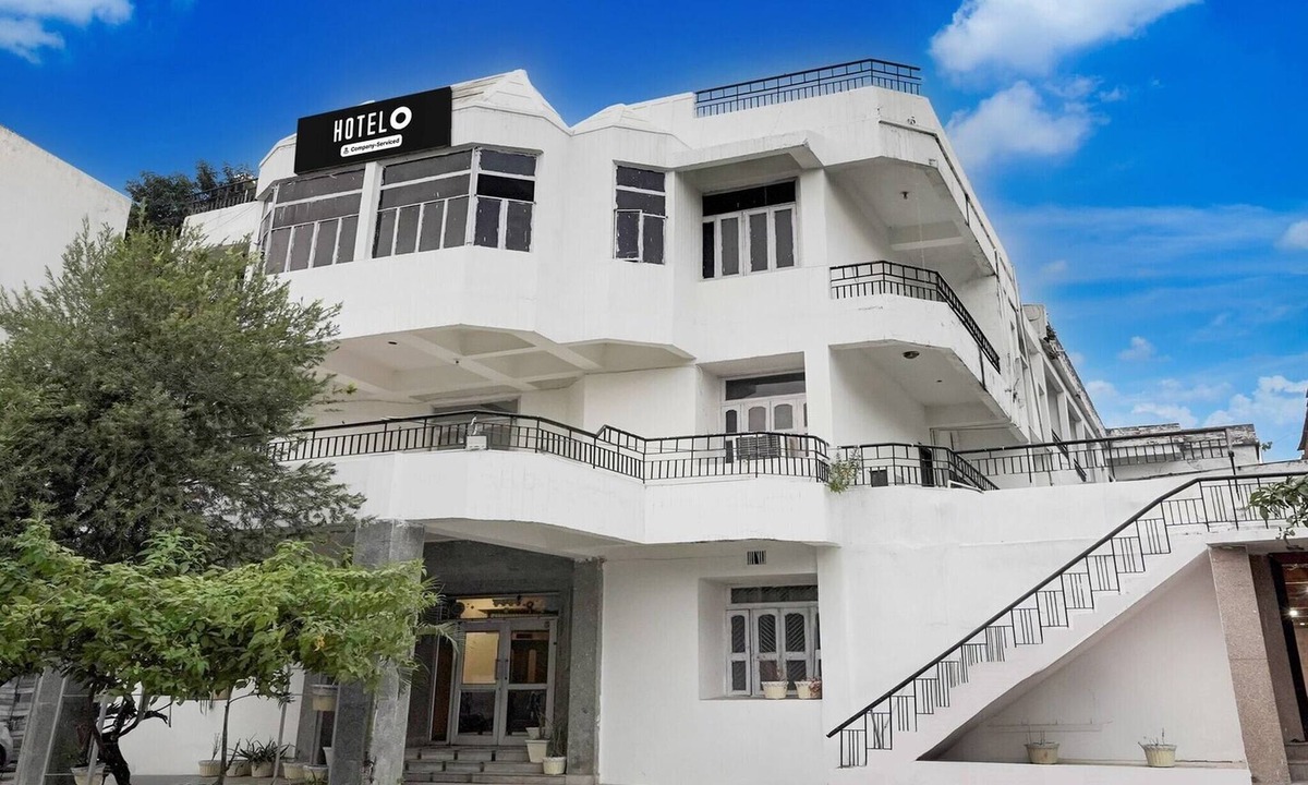 Bodh Gaya House | Hotel O Buddha Statue Gaya