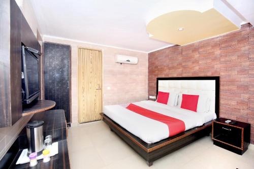 Sector 42 Hotel | Hotel O Continental Inn