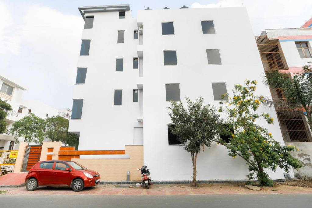 Noida Hotel | Hotel O GRANDEUR HOTEL