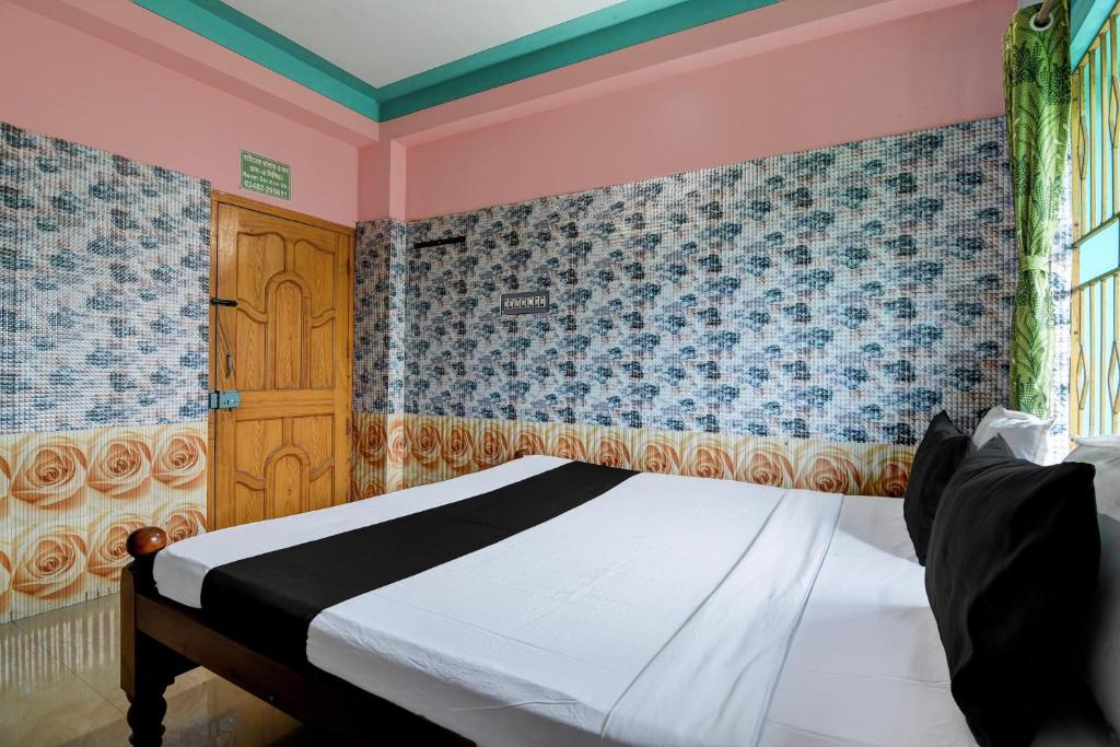Lalbagh Hotel | Hotel O Green House