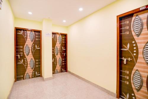 Thakurpukur Hotel | Hotel O New Star Guest House