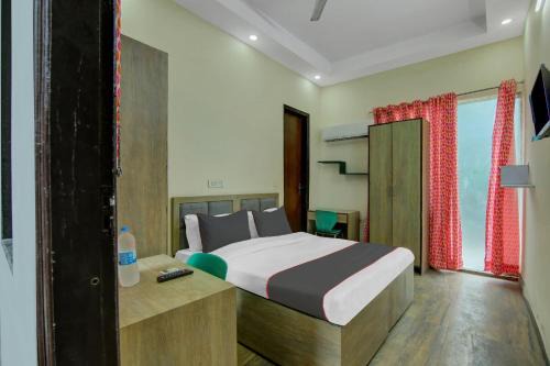 Malviya Nagar Hotel | Hotel O The Arrow Infront of Max Hospital
