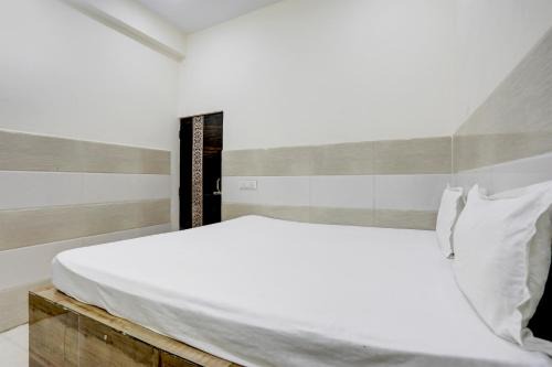 Mohan Nagar Hotel | Hotel O The Starlight