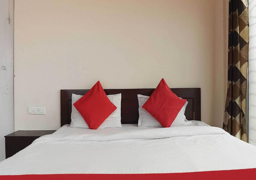 New Town Hotel | Hotel O Urban Village Guest House