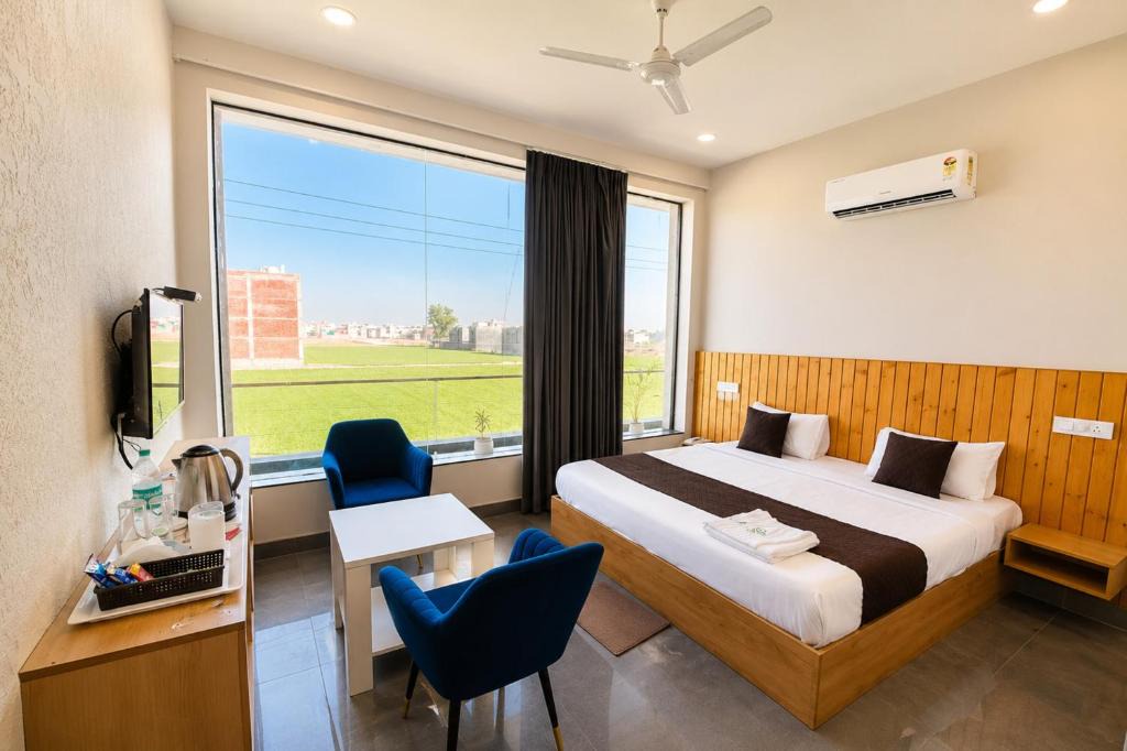 Kharar House | Hotel Olive Sunny Enclave, Near Airport Road, Mohali