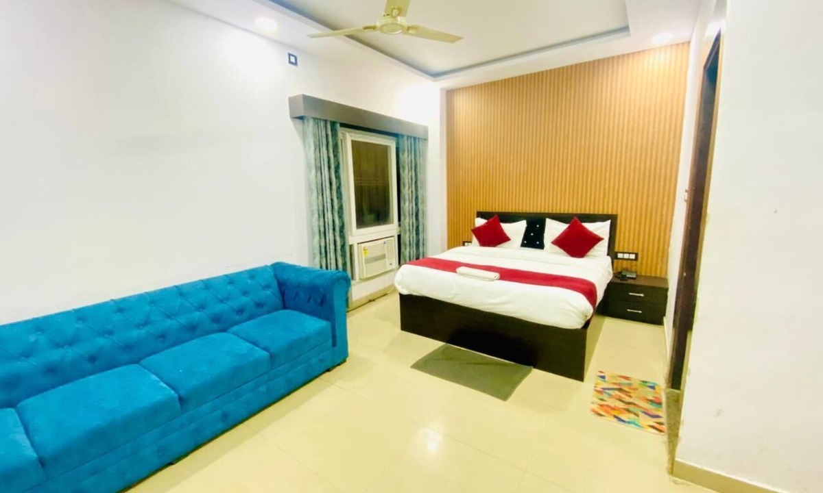 Lucknow Hotel | Hotel Paras R Inn