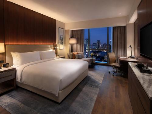 Chanakyapuri Hotel | Hotel Platinum Square