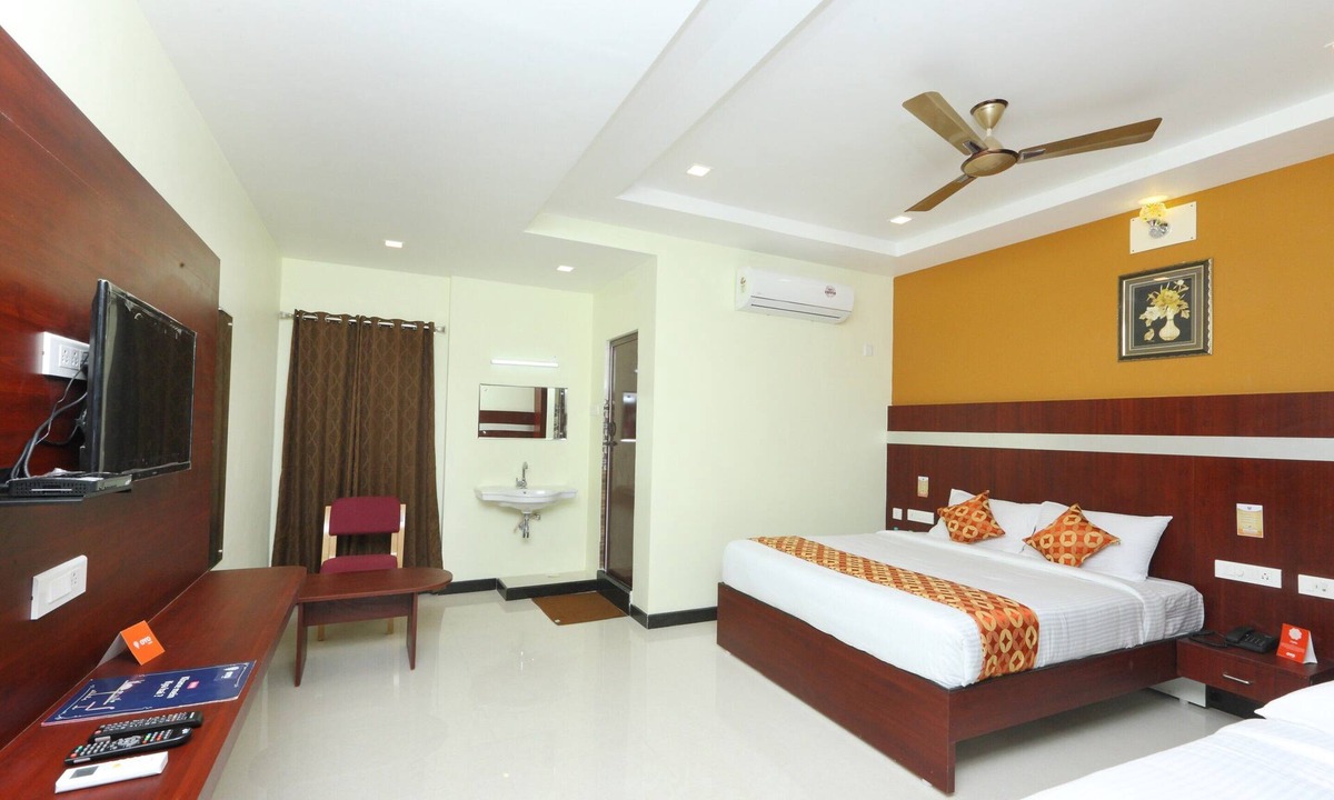 Tirupati Hotel | Hotel Ramcharan Residency