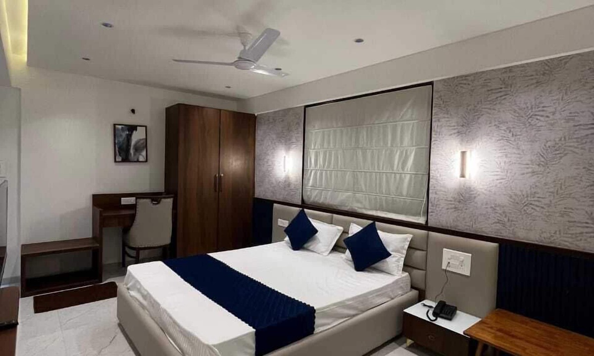 Karve Nagar Hotel | Hotel Sai Residency