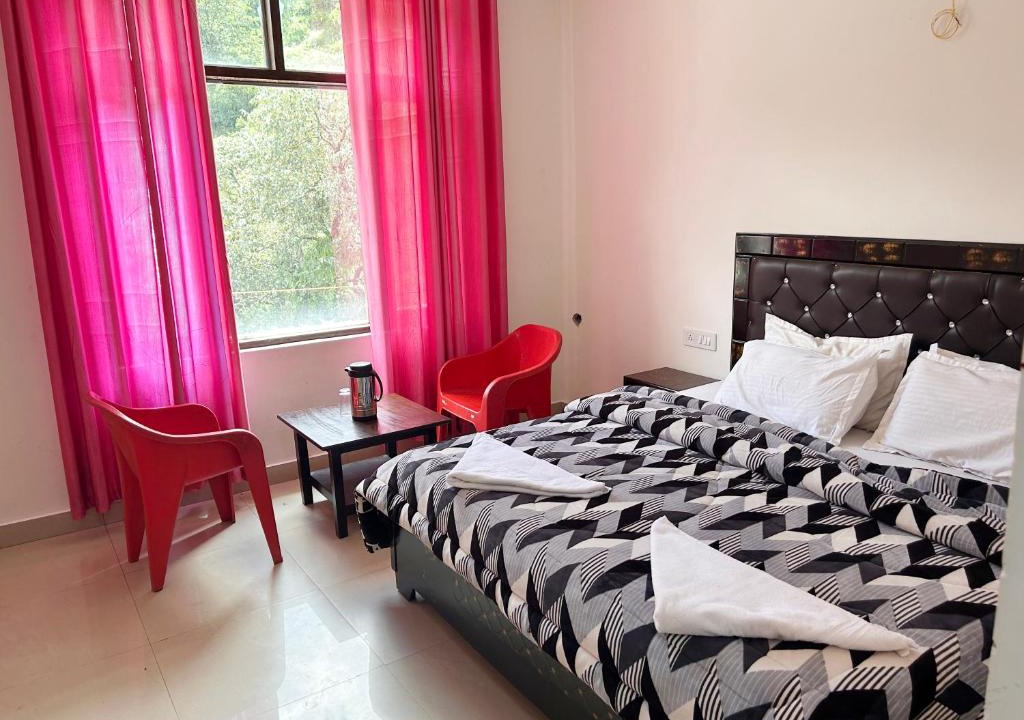 Sitapur Hotel | Hotel Sarthak Villa