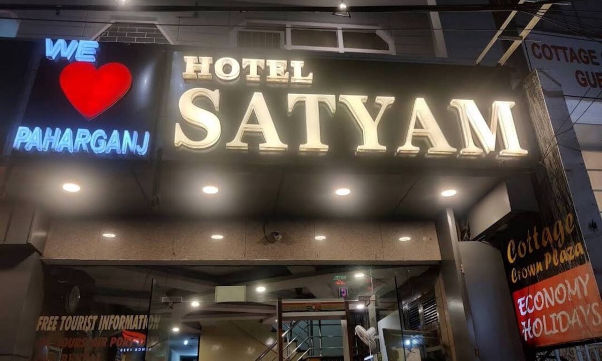 Paharganj Hotel | Hotel Satyam Near Ramakrishna Ashram