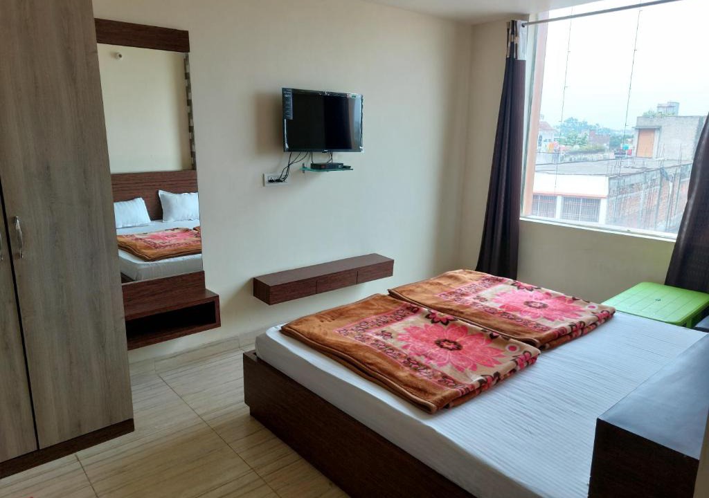 Deoghar Hotel | HOTEL SATYAM PALACE