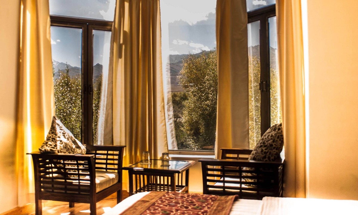 Almora Hotel | Hotel Shivalik - Best Himalaya View Hotel In Almora'