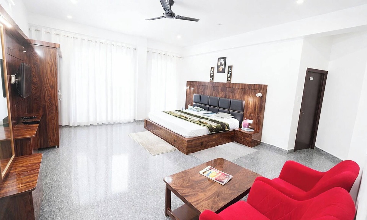 Banikhet Hotel | Hotel Shivam Dalhousie