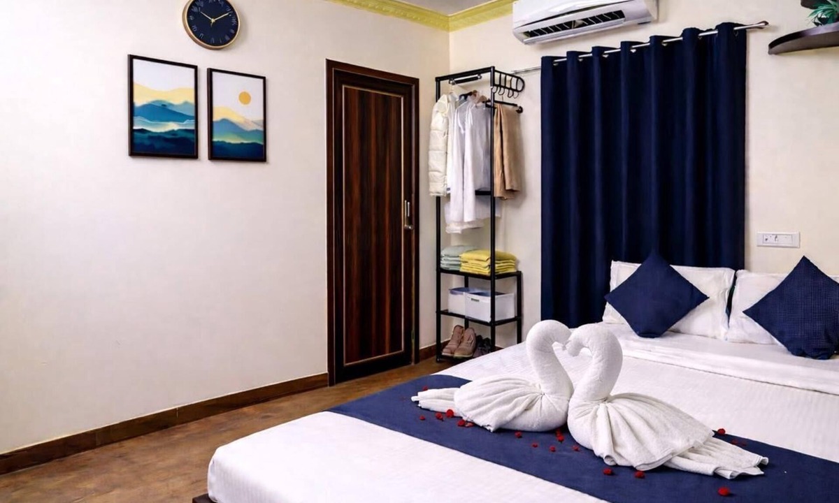 New Town Hotel | Hotel Shree