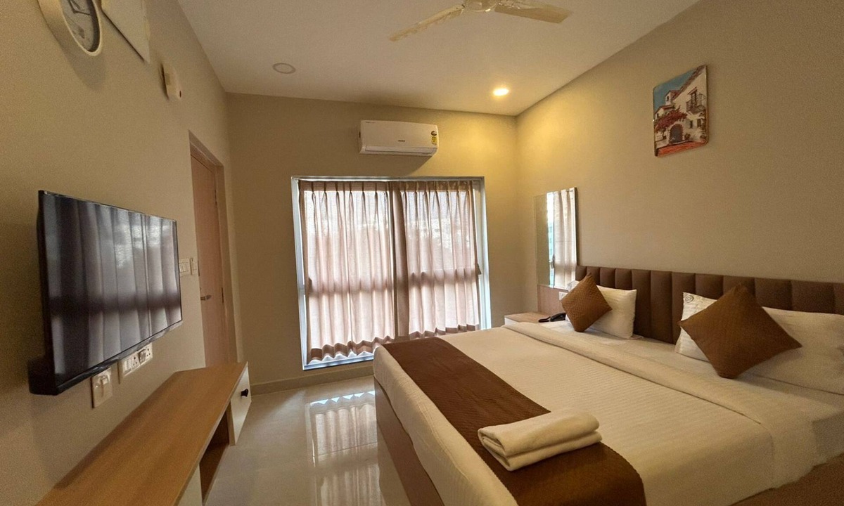 HITEC City Hotel | Hotel SY Inn Hitec City