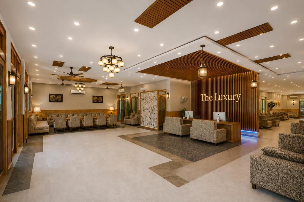 Aerocity Hotel | Hotel The Luxury Delhi Airport