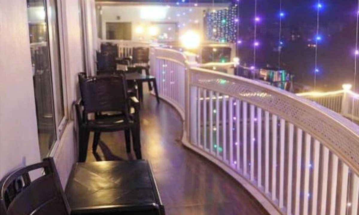 Mallital Hotel | Hotel The Oak & Lake view Near Mall Rd