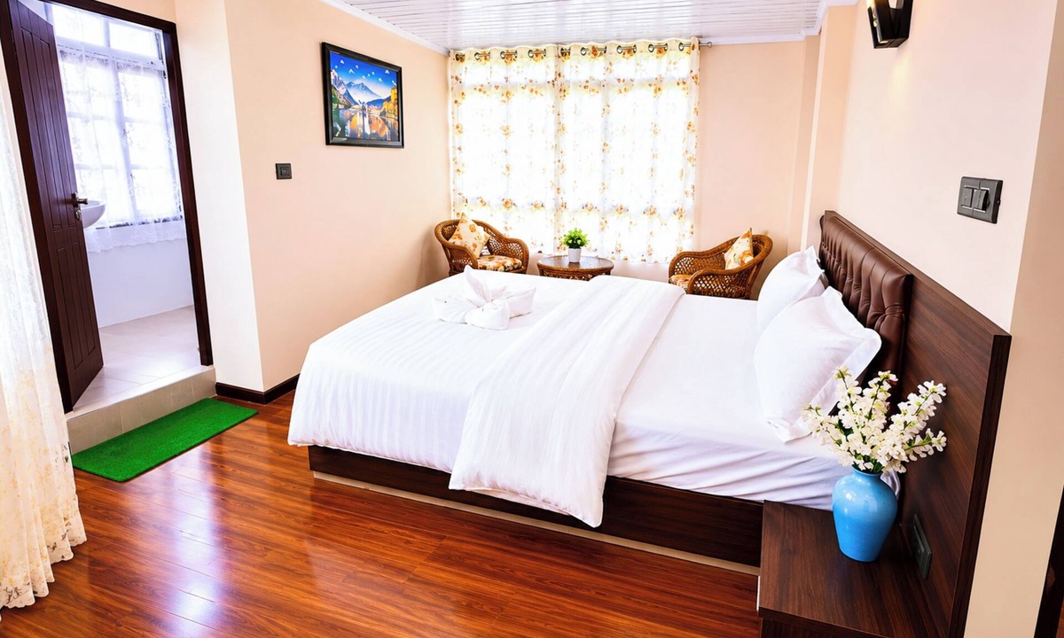 Darjeeling Hotel | Hotel The Olive Branch Near Gurudwara
