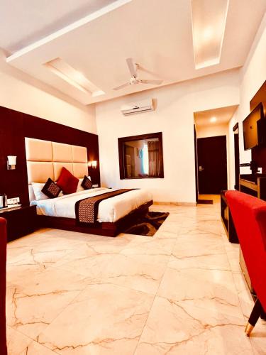 Dehradun Hotel | Hotel The Onix