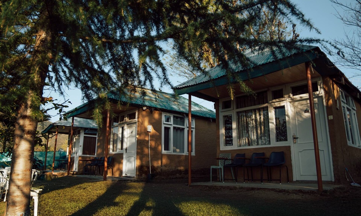 Shoghi Hotel | Hotel Vatika Resorts Cottages Shimla
